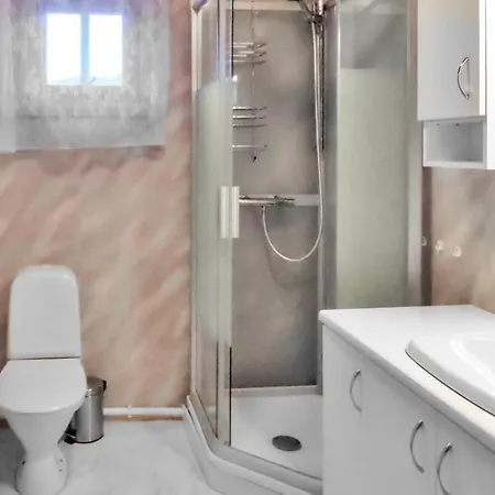 Ferienhaus Vagen 1 *