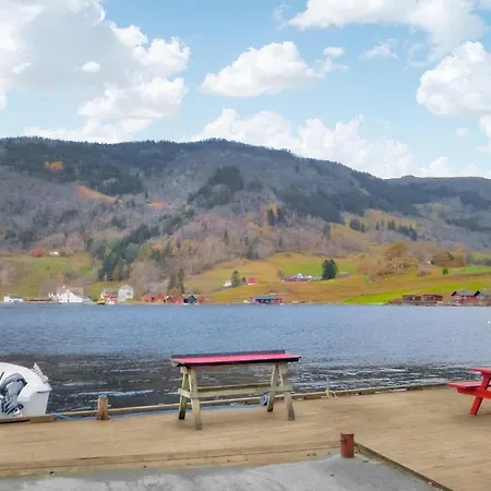 بيت للعطل Vagen 1